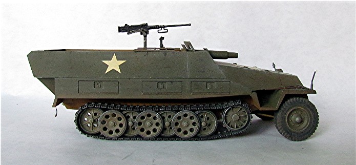 251. SD KFZ 251 С 75мм пушкой. БТР Hanomag SD KFZ 251 чертежи. SD KFZ 251 выхлопная труба. SD KFZ 251 С 37 мм пушкой.